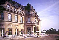 Chateau Mont Royal Hotel France - Chantilly